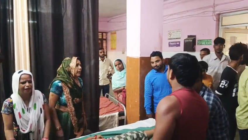 11 हजार वोल्ट की लाइन की चपेट में आने से महिला की मौत, बिजली विभाग पर लापरवाही का आरोप
