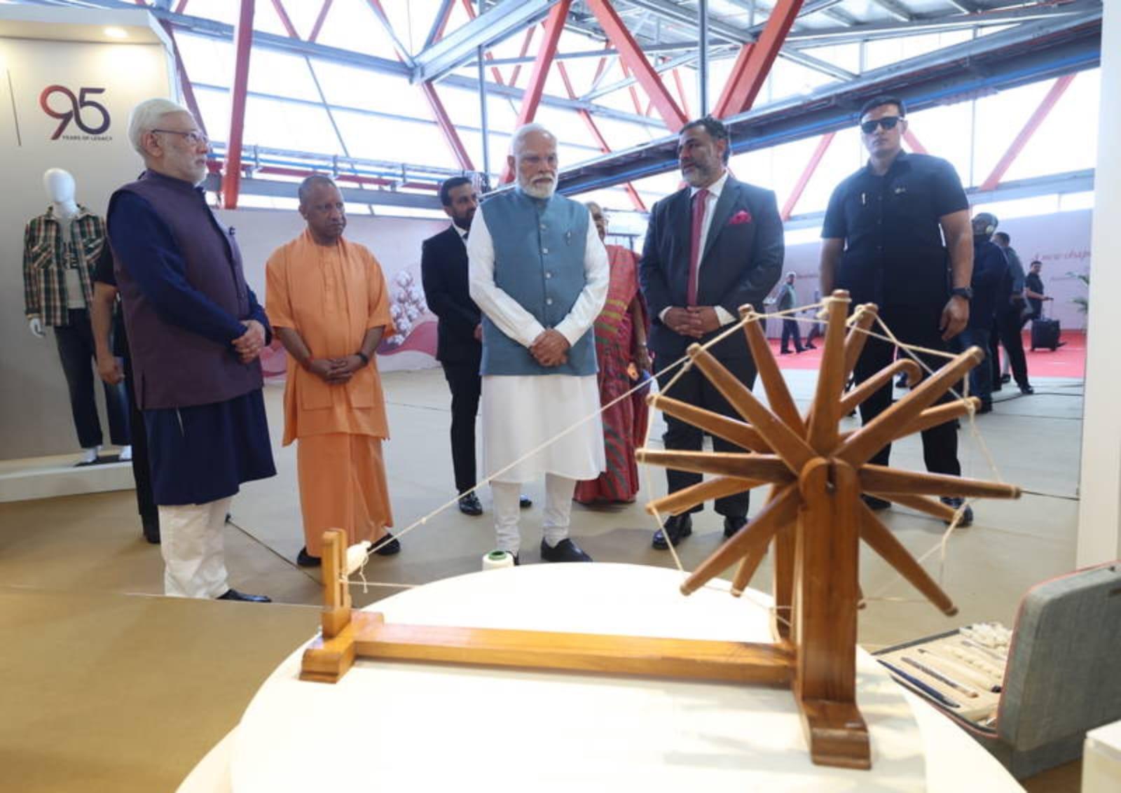वाराणसी को मिली गारमेंट फैक्ट्री की सौगात, प्रधानमंत्री ने अरविंद मिल्स के नए मैन्युफैक्चरिंग प्लांट का किया लोकार्पण