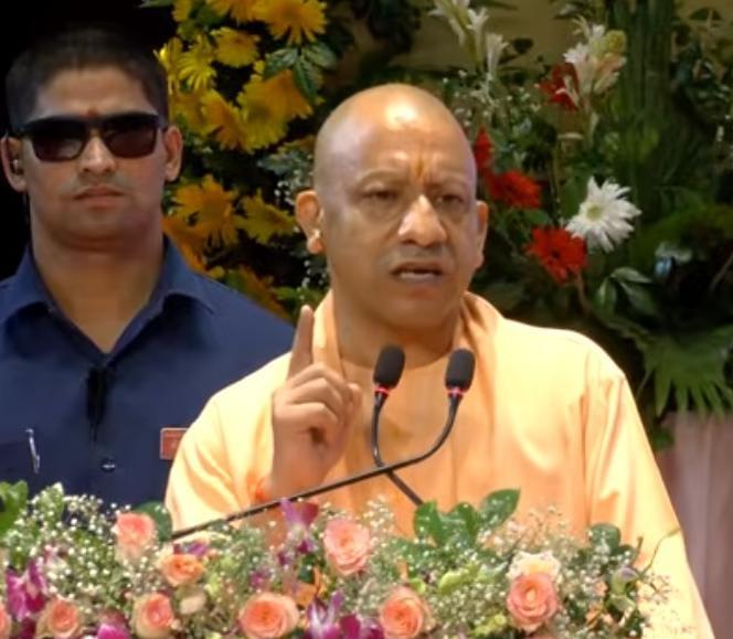 टोटी चोर चोरी करते रहेंगे, पानी बहता रहेगा: अखिलेश चिंता न करें, हर हफ्ते बांटेंगे नियुक्ति पत्र : सीएम योगी 
