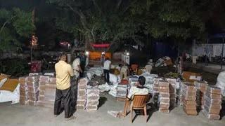 MLC चुनाव से पहले वैशाली पुलिस का बड़ा एक्शन, कपड़े के गोदाम से 1,814 लीटर अंग्रेजी शराब बरामद