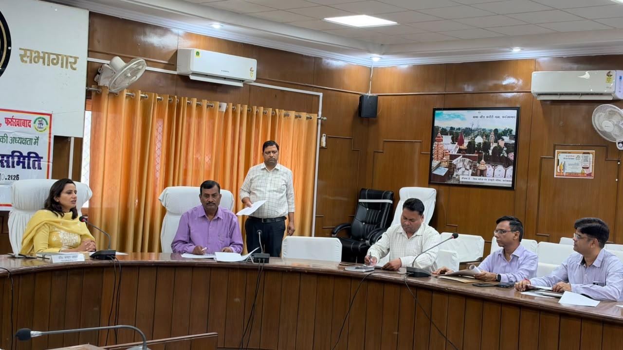 त्योहारी सीजन में मिलावटखोरों पर होगी सख्ती, मिठाई के डिब्बों पर वैधता तिथि लिखना अनिवार्य