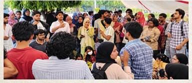 जामिया में छात्र संघ चुनाव की तारीख पर अड़े छात्र, बोले- स्पष्ट समयसीमा घोषित होने तक जारी रहेगा आंदोलन