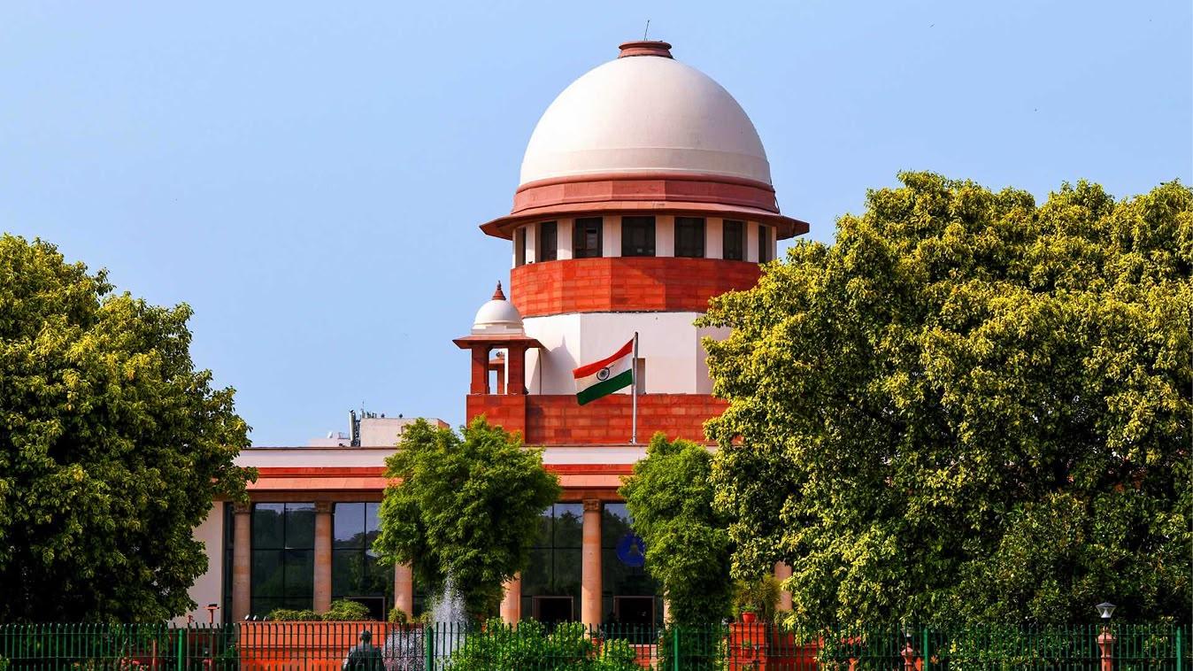 एसआईआर विवाद पर चुनाव आयोग का सुप्रीम कोर्ट में जवाब, कहा- फॉर्म-6 में नहीं हुआ कोई संशोधन
