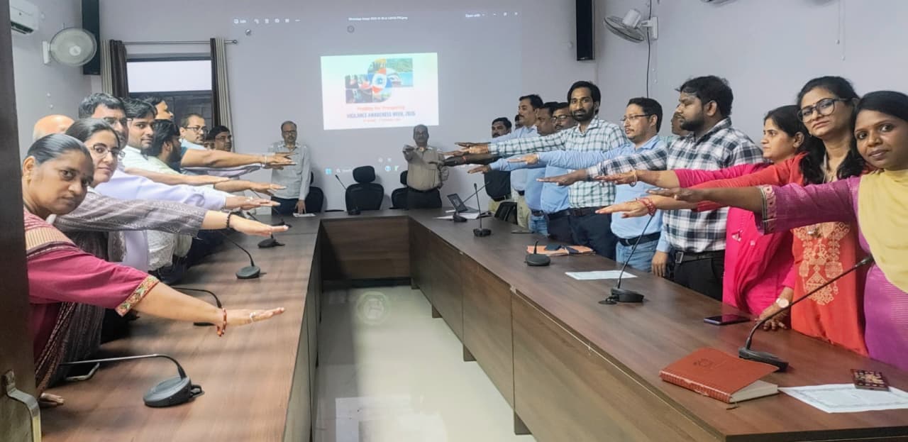 विधिक माप विज्ञान विभाग में मनाया गया ‘सतर्कता जागरूकता सप्ताह, अधिकारियों व कर्मचारियों ने ली सत्यनिष्ठा की शपथ